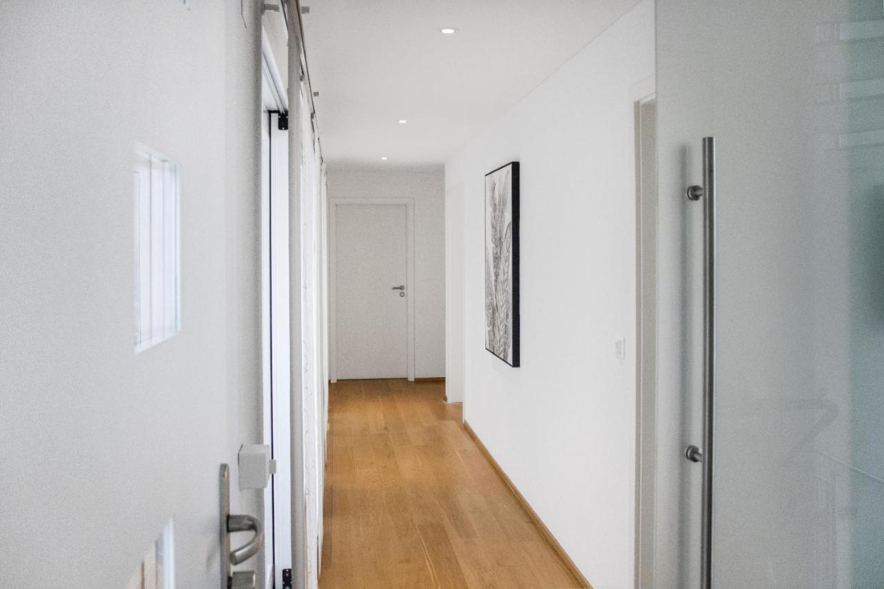 ホテル Haus Zur Lilie Hinwil エクステリア 写真
